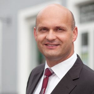Portraitfoto L. Schneider